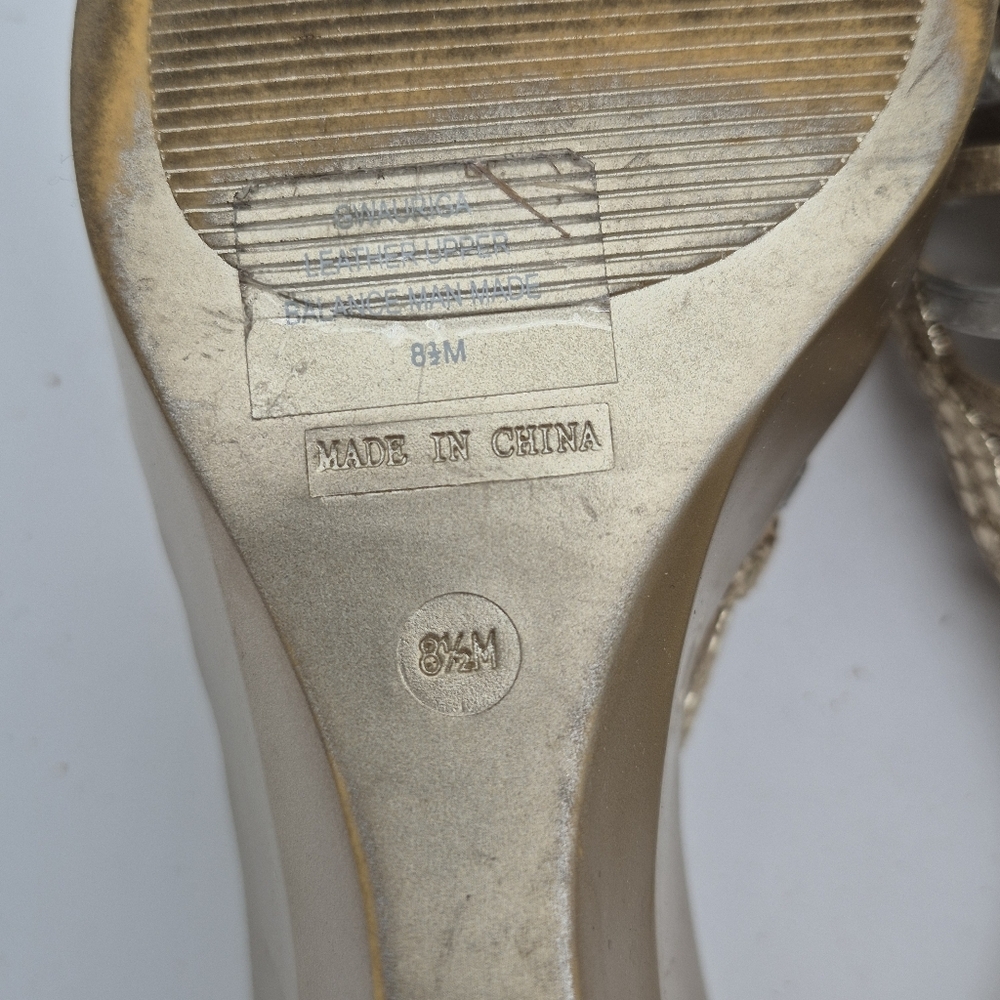 GUESS Gold Platform Gwauriga Slide Sandal Mule 8.5 M - Picture 7 of 7